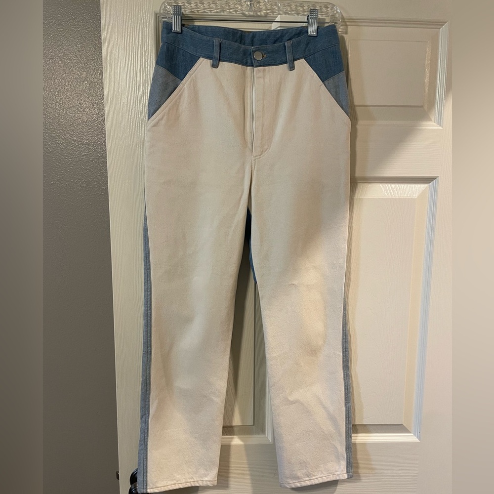 SEA- New York. Women’s jeans with fun two tone touch. Top notch!